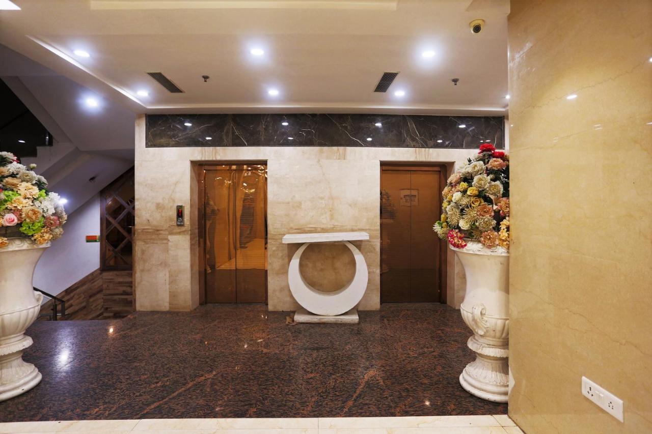 Hotel Capital O Green Palms Near Jhilmil Metro Station Neu-Delhi Exterior foto