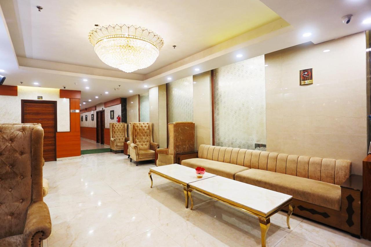 Hotel Capital O Green Palms Near Jhilmil Metro Station Neu-Delhi Exterior foto