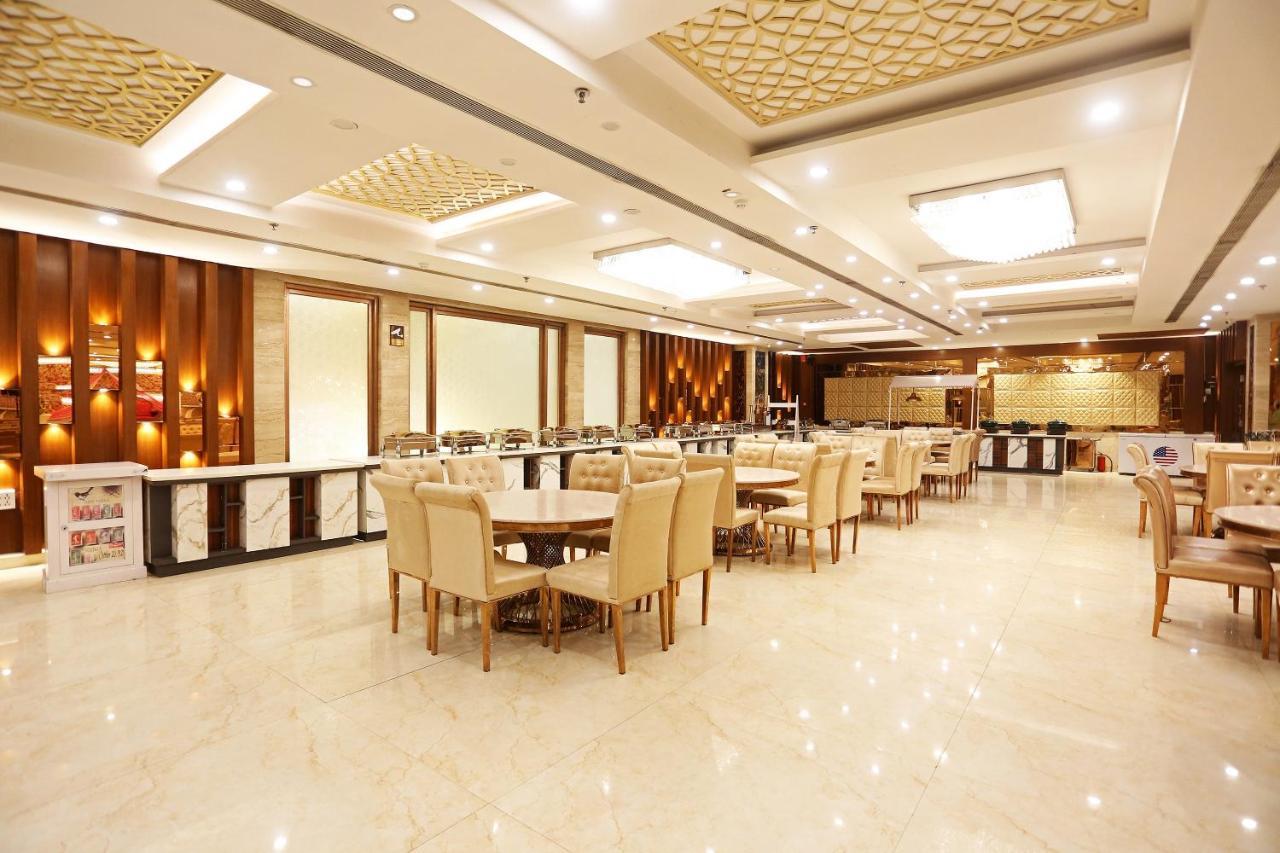 Hotel Capital O Green Palms Near Jhilmil Metro Station Neu-Delhi Exterior foto