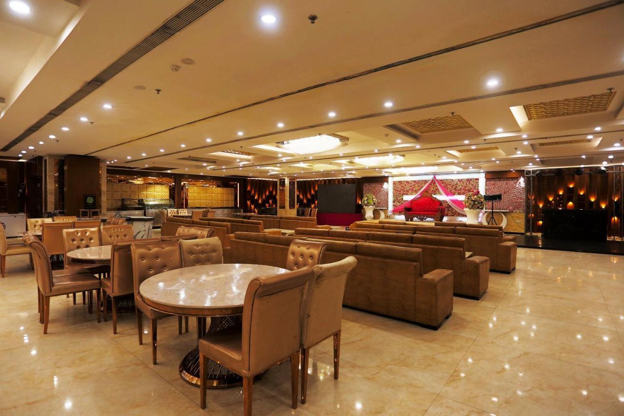 Hotel Capital O Green Palms Near Jhilmil Metro Station Neu-Delhi Exterior foto