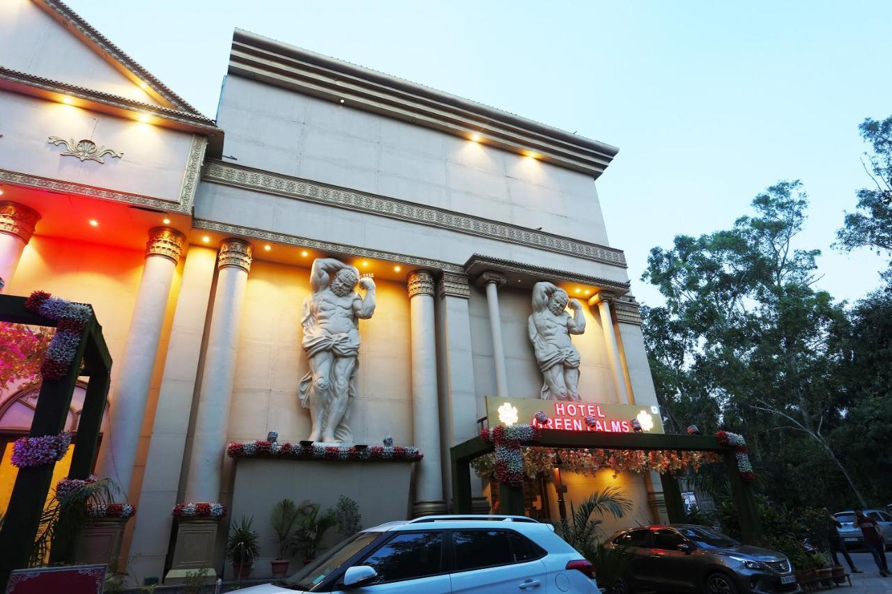 Hotel Capital O Green Palms Near Jhilmil Metro Station Neu-Delhi Exterior foto